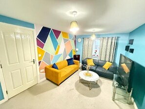 Casa, 3 quartos | Sala de estar