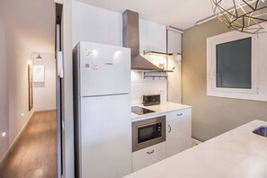 Fridge, microwave, dishwasher, coffee/tea maker - 23COU1134 Amazing decoration, best location (Barcelona)