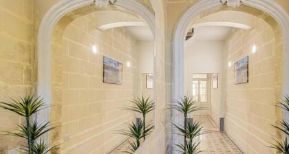 Cozy Private Room with Shared Kitchen Hamrun Malta