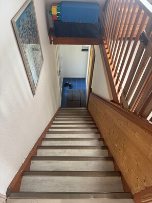 Interior - Apartment 'FeWo 1 Dachterrasse' with Shared Garden and Wi-Fi (Gelting)