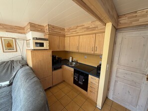 Private kitchen - Apartment 'Geltinger Garten Holiday' with Wi-Fi (Gelting)
