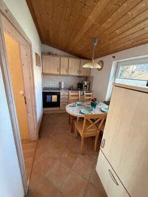 Private kitchen - Apartment 'Fewo 3 Garten' with Shared Garden and Wi-Fi (Gelting)
