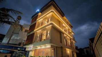 Mặt tiền nơi lưu trú