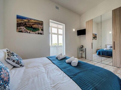 Private Room in Hamrun with Shared Kitchen