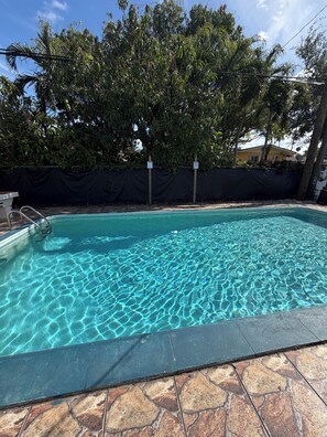 Pool - Awesome 5-bedroom home with pool  in vibrant Miami Aventura/Miami Gardens Area (Miami)