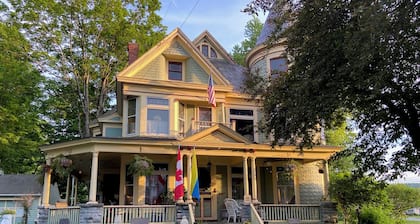 Bentley House Bed and Breakfast
