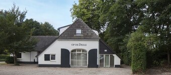 Relax in Comfort Close to Dutch Palaces and Woodland Trails! Onsite Dining!