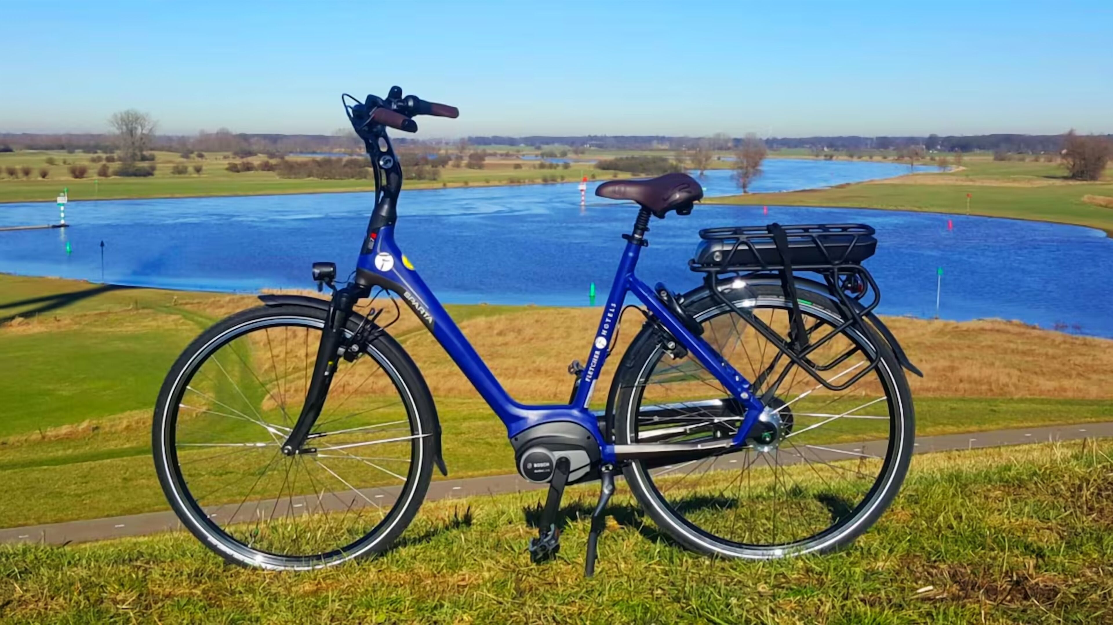 Cruise the waterfront paths and savor the fresh breeze.
