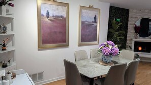 客房, 1 间卧室, 壁炉 | 餐厅