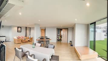 Apartment, 3 Schlafzimmer, barrierefrei, Raucher | Wohnzimmer