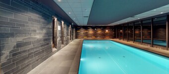 2 Comfortable Stay w/ On-site Dining, Free Parking, and Comfortable Ambiance