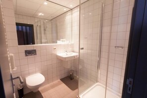 Hair dryer, towels - Stay in Relaxing Room An Ideal Nature Getaway Near Sallandse Heuvelrug Park (Hellendoorn)