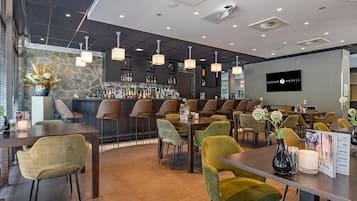 Bar (in der Unterkunft)