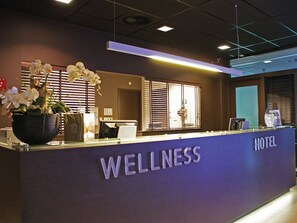 Lobby - Spa-Focused Unit with Swimming Pool and On-Site Free Parking (Bergen op Zoom)