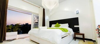 Inzozi Africa House B&B