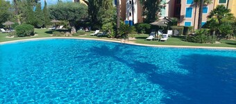 Apartamento 2 habitaciones 1 linea mar Betlem, piscinas, Sauna, Gym, Pádel, nuevo