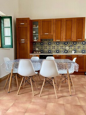 Dining - Villa marmora scopello (Sicilia)