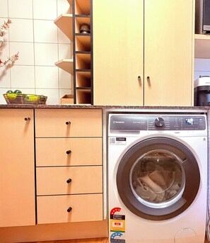 Interior - Feel at Home in St Kilda Prime Location Convenient Stay with free Parking & WiFi (St Kilda)