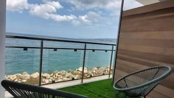 Standaard kamer, 1 twee- of 2 eenpersoonsbedden, balkon, uitzicht op zee | Terras