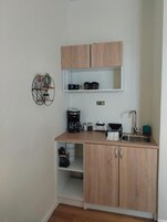 Standard Double or Twin Room, Balcony, Sea View | Interior