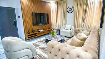 Family Apartment, Balcony, City View | Living area