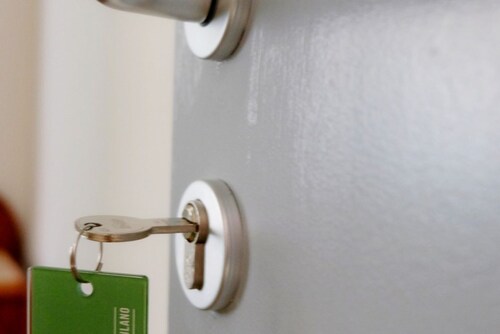 Hostmate - Milano - Vespri Siciliani - Green