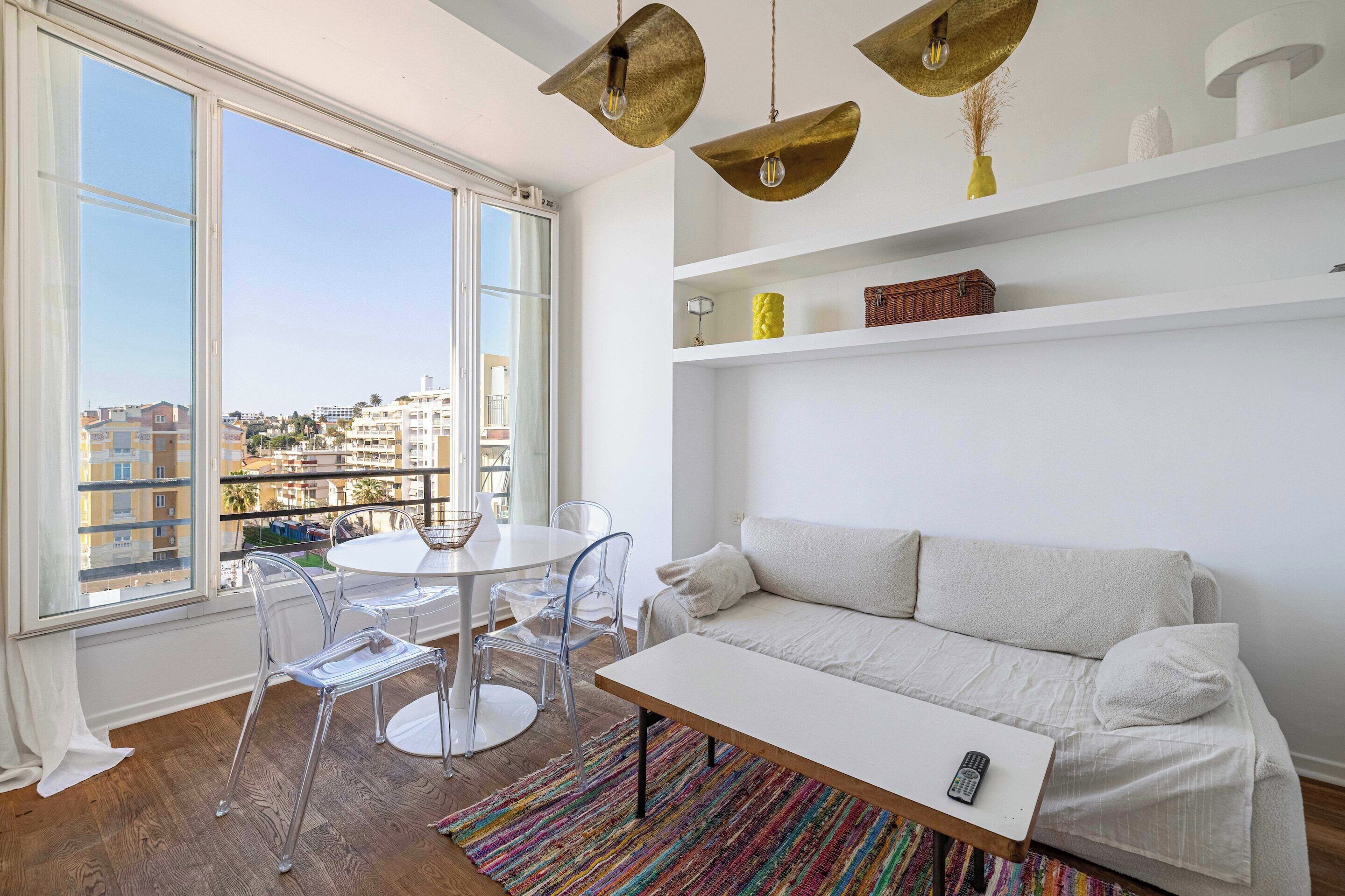 Apartment | Living area