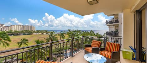 Villa, varias camas, lanai, vista al océano (Hale Alani) | Vista desde la habitación