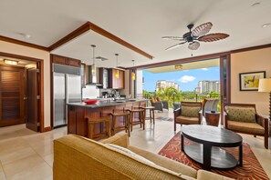 Huvila, useita sänkyjä, lanai, valtamerinäköala (Hale Alani) | Sisätilat