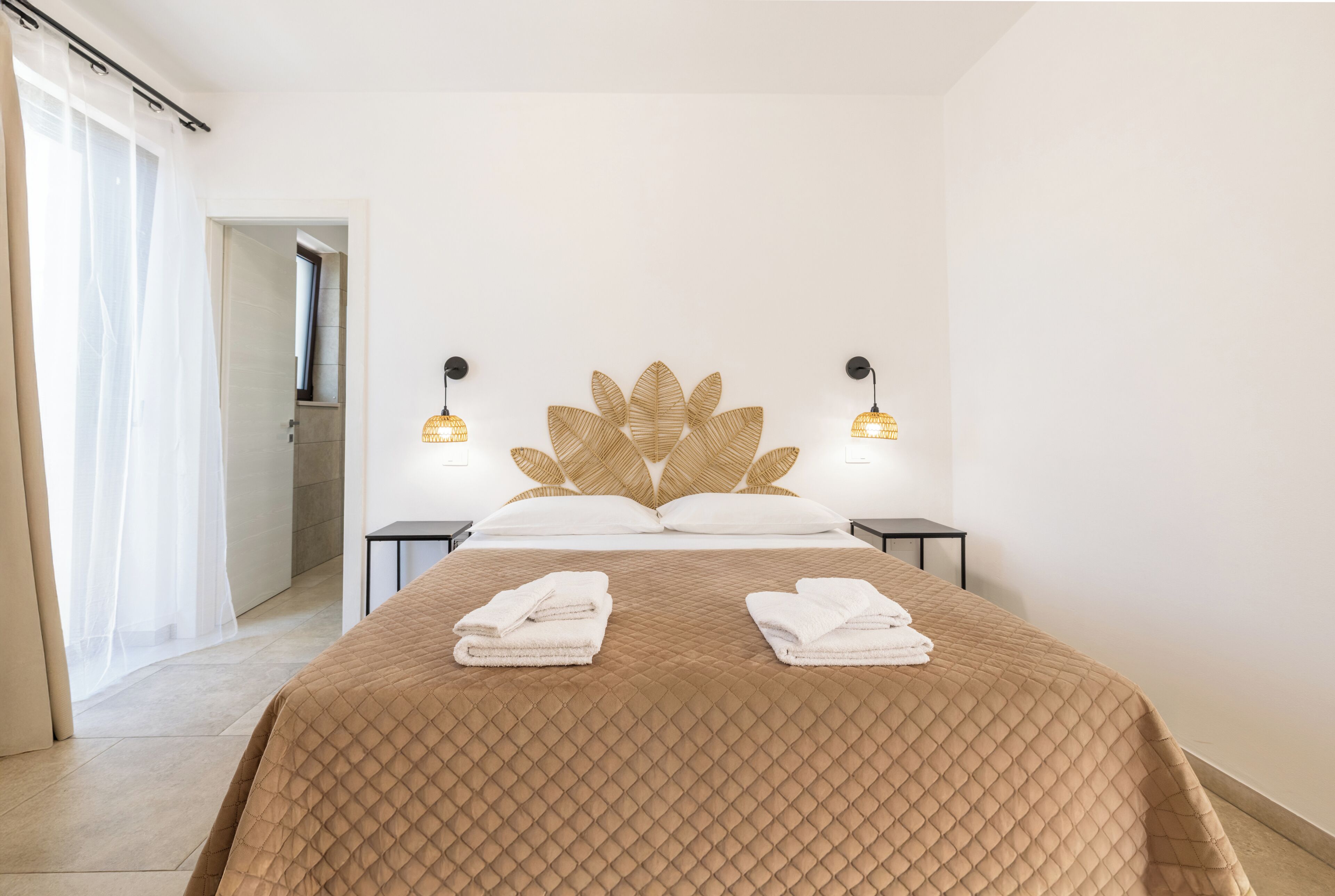 Double Room, Private Bathroom, Garden View | Minibar, in-room safe, desk, laptop workspace