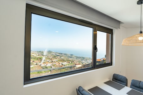 Interior. Atlantic Heights II by Mill Escapes