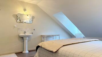 2 chambres, Wi-Fi gratuit, draps fournis
