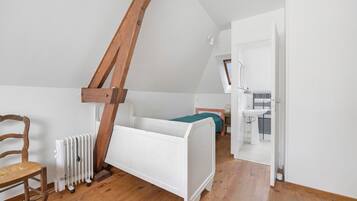 4 chambres, fer et planche Ă repasser, Wi-Fi, draps fournis