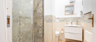 Holiday House Annunziata 1 Apartment with Wi-Fi and Air Conditioning