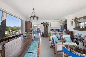Dining - Villa with Pool 800 Meters from Playa de Pals (Pals)