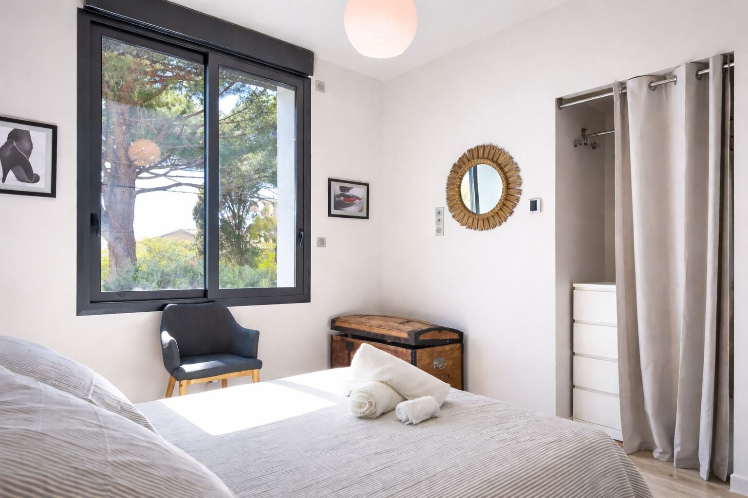 1 chambre, accès Internet, draps fournis