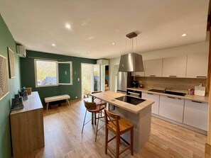 Private kitchen - La parenthèse -beautiful house with garden near Aix-en-Provence (Fuveau)