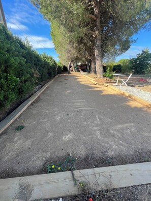 Property grounds - Vacation home for 8-10 people (Pennautier)