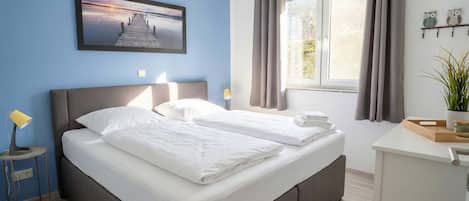 2 bedrooms, WiFi, bed sheets