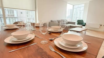Apartamento, 3 habitaciones, no fumadores | Restauración