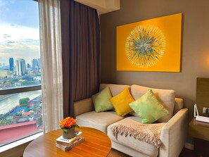 Signature Room, Kitchen, City View | Individually decorated, individually furnished, desk, laptop workspace - Cozy Retreat King Suite (Mandaluyong)