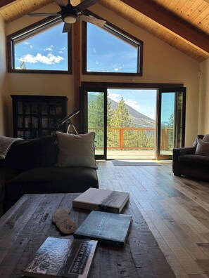 House, Berbilang Katil, Balcony, Mountain View (Tahoe Nirvana) | Ruang tamu