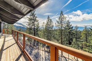 獨棟房屋, 多張床, 陽台, 山景 (Tahoe Nirvana) | 客房景觀