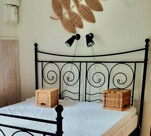 2 bedrooms, iron/ironing board, free WiFi, bed sheets - Comfortable vacation house a few steps from the ocean in Hourtin-Plage (Hourtin)