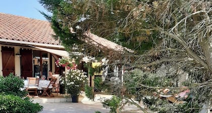 Comfortable vacation house a few steps from the ocean in Hourtin-Plage