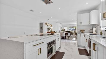 House, Multiple Beds, Pool Access, Pool View (Tropical Oasis) | Private kitchen