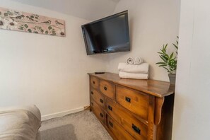 Interior - Highland Holiday Home in Fort William & Ben Nevis | Sleeps 4 (Caol)