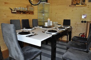 Dining - Treehouse Villa - Leśna Przystań (Rudka Gołębska)