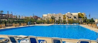 Tony's Dome Makadi Heights