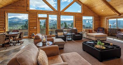 LUXE Castle Glen, ski slope views, spa, game room, 4 decks